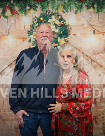 GraceBuilt Church - Christmas Portraits - Photography - Waynesboro, VA