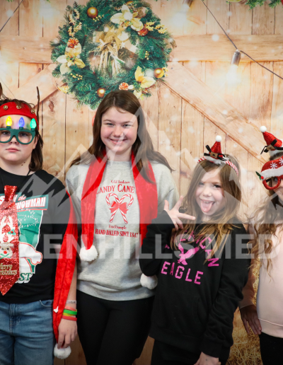 GraceBuilt Church - Christmas Portraits - Photography - Waynesboro, VA