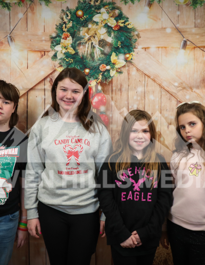 GraceBuilt Church - Christmas Portraits - Photography - Waynesboro, VA