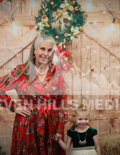 GraceBuilt Church - Christmas Portraits - Photography - Waynesboro, VA