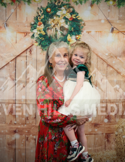 GraceBuilt Church - Christmas Portraits - Photography - Waynesboro, VA