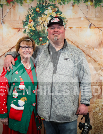 GraceBuilt Church - Christmas Portraits - Photography - Waynesboro, VA